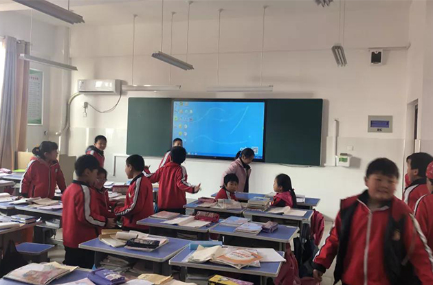 欧帝智慧教室互动黑板