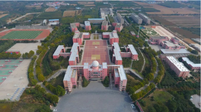 欧帝智慧教室互动黑板入驻河南巩义市第二高级中学，助力高水平素质教育